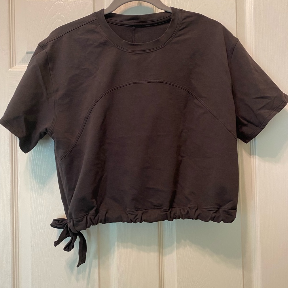 lululemon cropped shirt